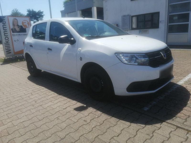 Gebraucht Dacia Sandero 75 PS (55 kW) 2019 Weiß Kleinwagen