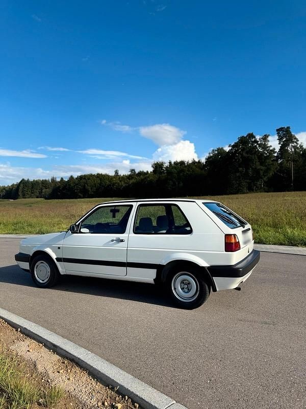 Usata VW Golf II 75 CV (55 kW) 1990 Bianco Utilitaria