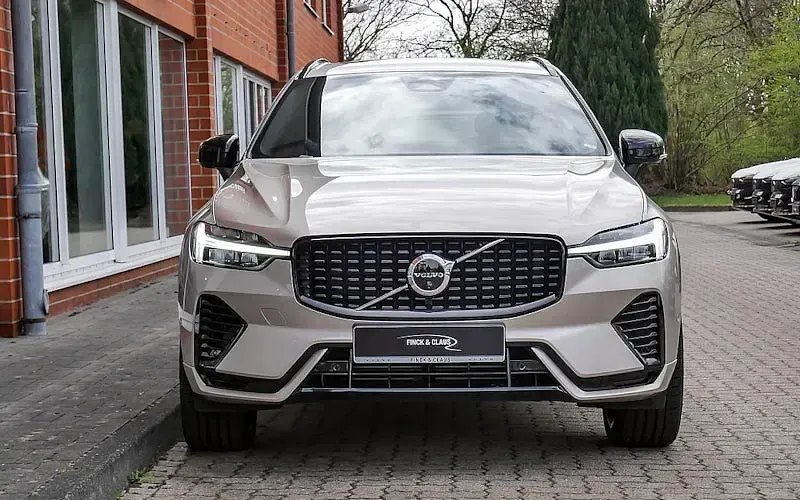 Gebraucht Volvo XC60 Plus 350 PS (257 kW) 2024 Beige SUV