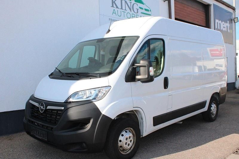 Weiß Gebraucht 2022 Opel Movano Edition Van | 14.900 € (Superpreis) - Bild 1/4