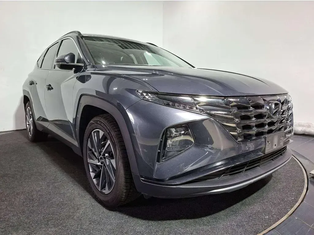 Gebraucht Hyundai Tucson 116 PS (85 kW) 2023 Grau SUV