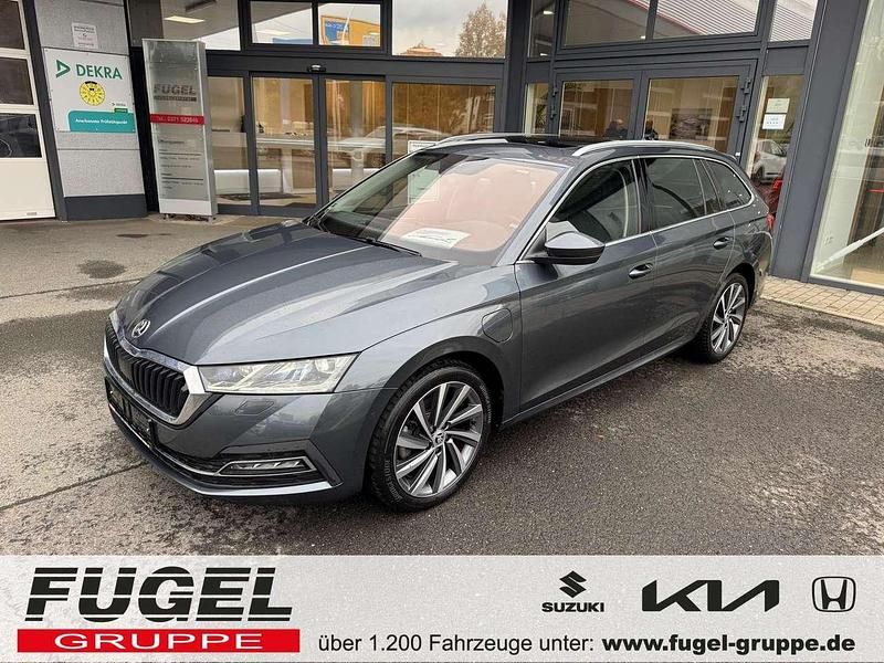 Quarzgrau metallic Gebraucht 2021 Skoda Octavia Style Kombi | 21.499 € (Guter Preis) - Bild 1/4