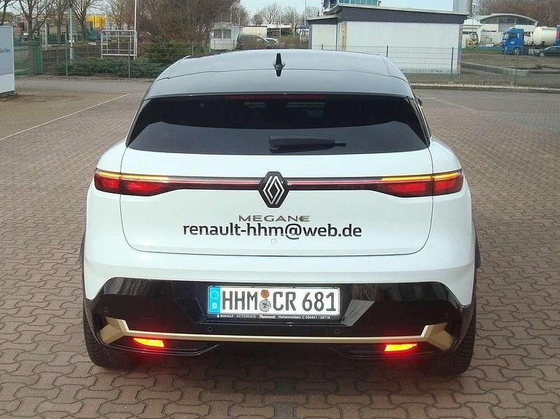 Gebraucht Renault Megane E-Tech Iconic 160 kW (218 PS) 2022 Weiß Limousine