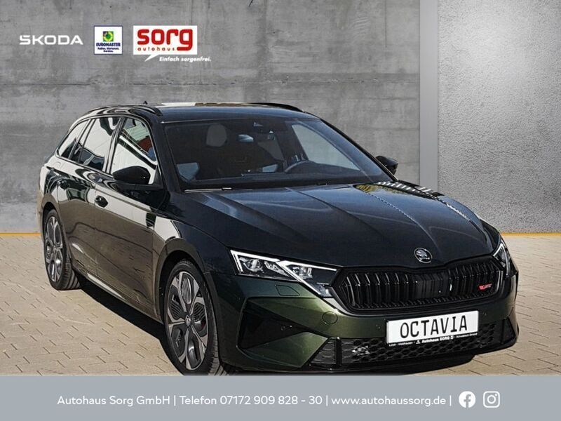 Gruen Gebraucht 2024 Skoda Octavia RS Kombi | 42.990 € (Fairer Preis) - Bild 1/4