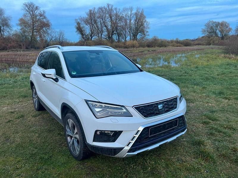 Weiß Gebraucht 2017 Seat Ateca 4Drive SUV | 15.400 € (Guter Preis) - Bild 1/4
