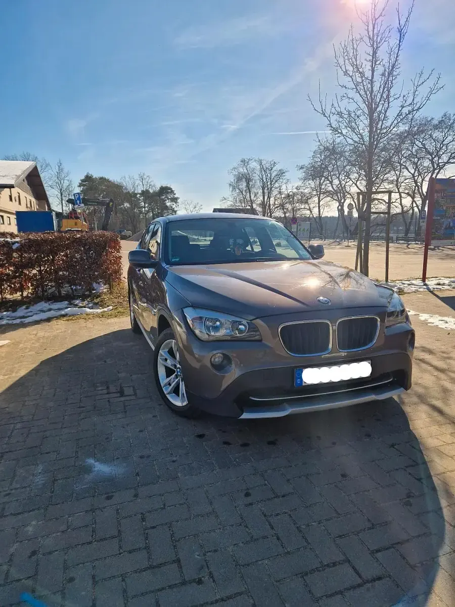 Gebraucht BMW X1 143 PS (105 kW) 2011 Violet SUV