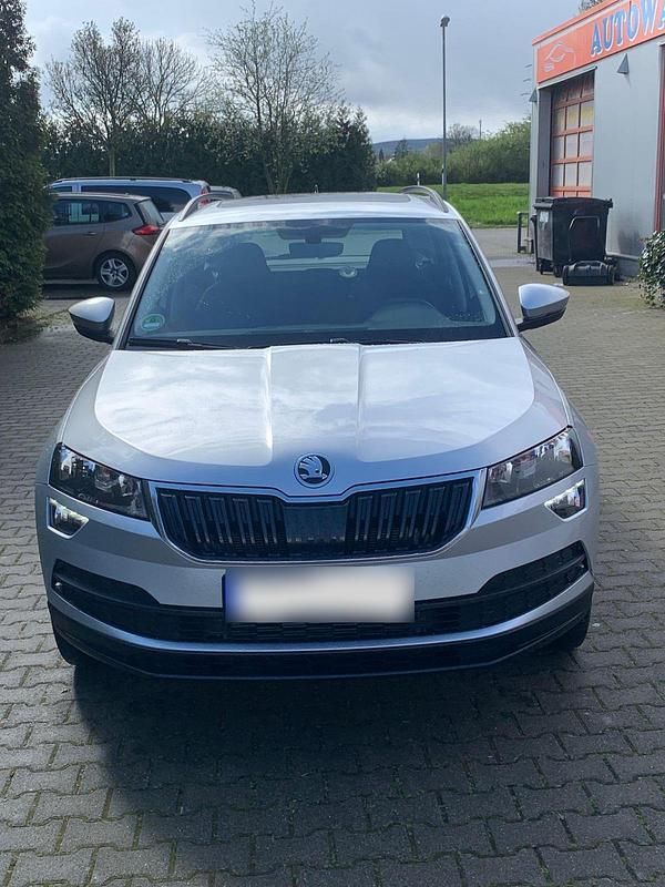 Gebraucht Skoda Karoq 150 PS (110 kW) 2021 Silber SUV