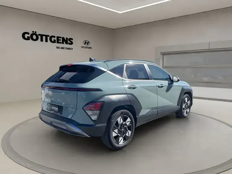 Gebraucht Hyundai Kona Trend 141 PS (103 kW) 2024 Grün SUV
