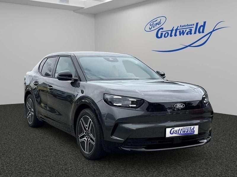 Magneticgrau (metallic) Neu 2025 Ford Capri Premium SUV | 50.990 € (Superpreis) - Bild 1/4