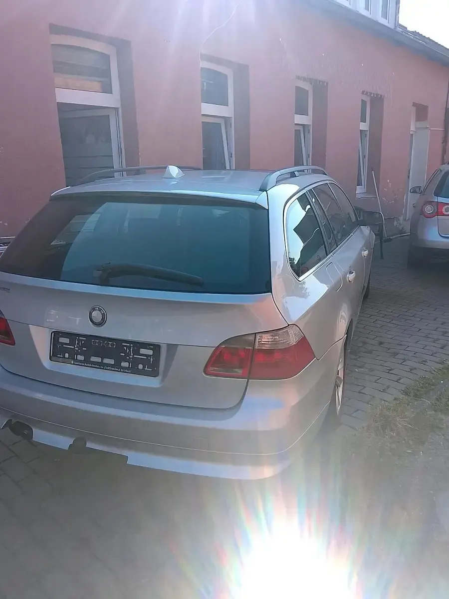 Gebraucht BMW 525 177 PS (130 kW) 2005 Silber Kombi