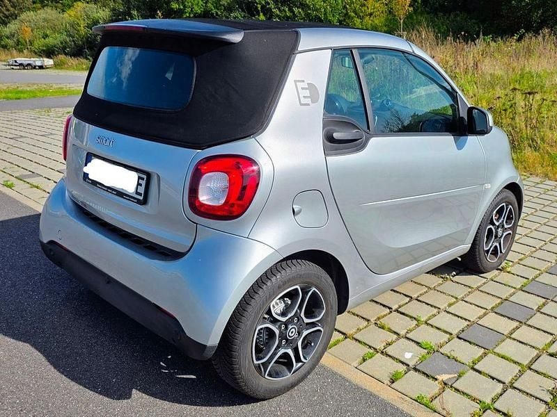 Gebraucht Smart ForTwo Electric Drive 41 kW (56 PS) 2018 Silber Cabrio