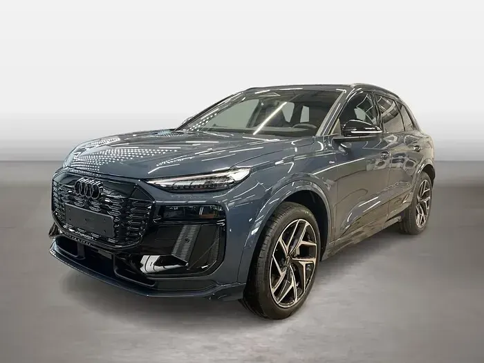 Gebraucht Audi Q6 e-tron Business 225 kW (306 PS) 2026 SUV