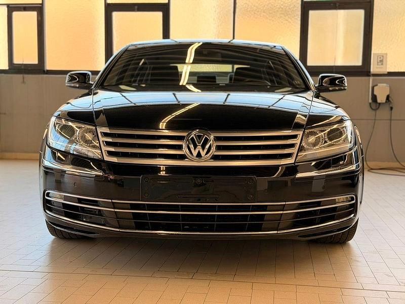 Second-hand VW Phaeton 334 CP (245 kW) 2016 Negru Berlinǎ