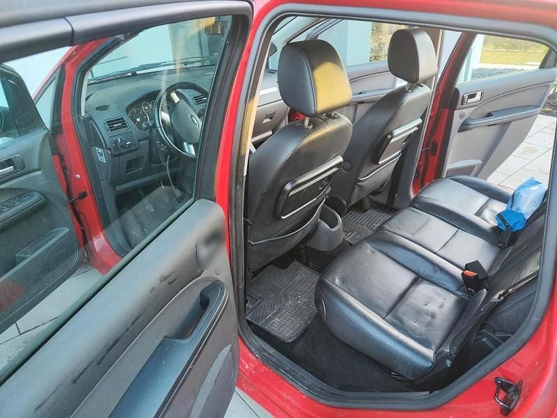 Gebraucht Ford C-MAX Ghia 136 PS (100 kW) 2004 Rot Van / Kleinbus