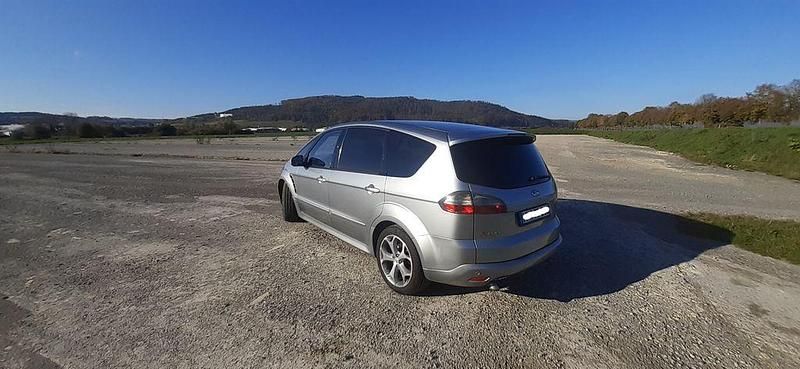 Silber Gebraucht 2008 Ford S-MAX Titanium Van / Kleinbus | 1.125 € (Fairer Preis) - Bild 1/4