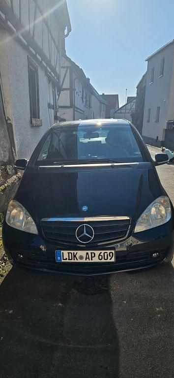 Gebraucht Mercedes A150 95 PS (69 kW) 2008 Schwarz Limousine