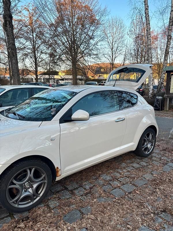 Gebraucht Alfa Romeo MiTo 95 PS (69 kW) 2010 Weiß Kleinwagen