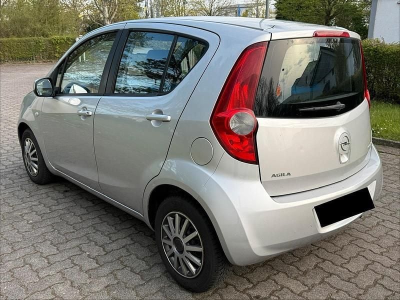 Gebraucht Opel Agila 65 PS (47 kW) 2009 Silber Kleinwagen
