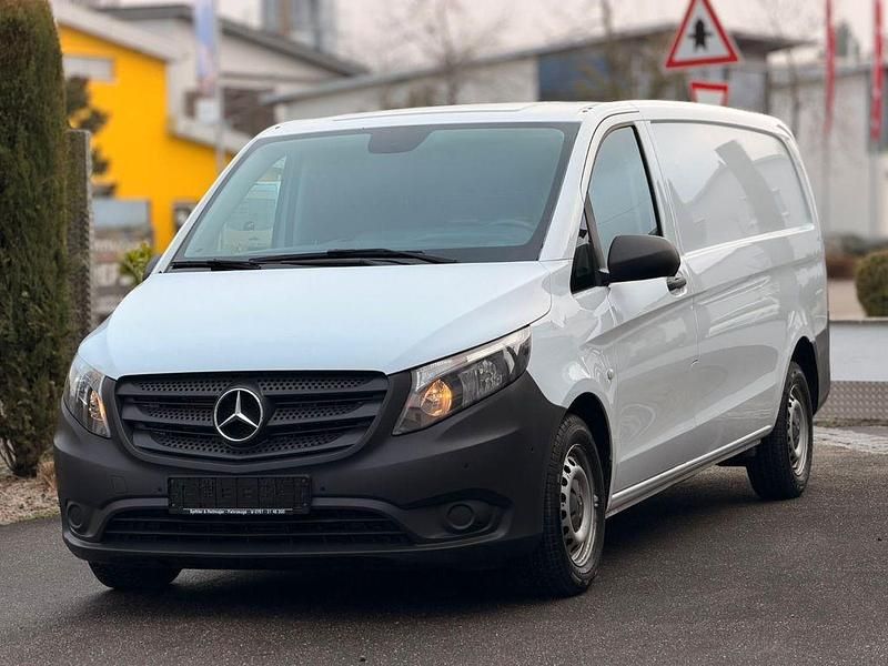 Weiß Gebraucht 2019 Mercedes Vito Van / Kleinbus | 15.500 € (Superpreis) - Bild 1/4