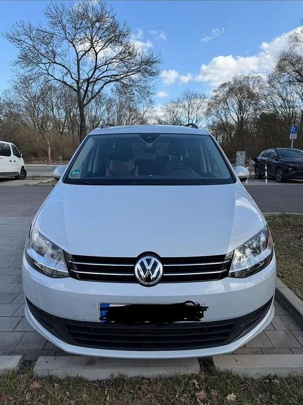 Gebraucht VW Sharan Trendline 150 PS (110 kW) 2018 Weiß Van / Kleinbus