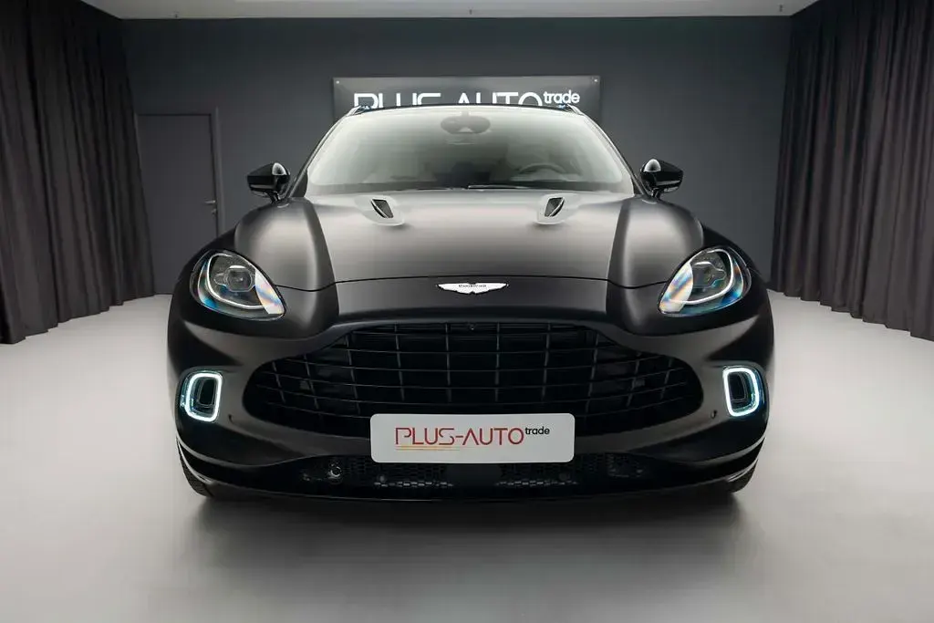 Gebraucht Aston Martin DBX 551 PS (405 kW) 2022 Schwarz SUV