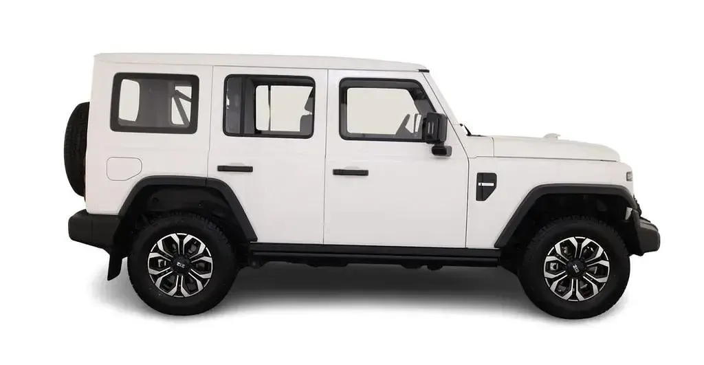 Neu BAW 212 166 PS (122 kW) 2026 Weiß SUV