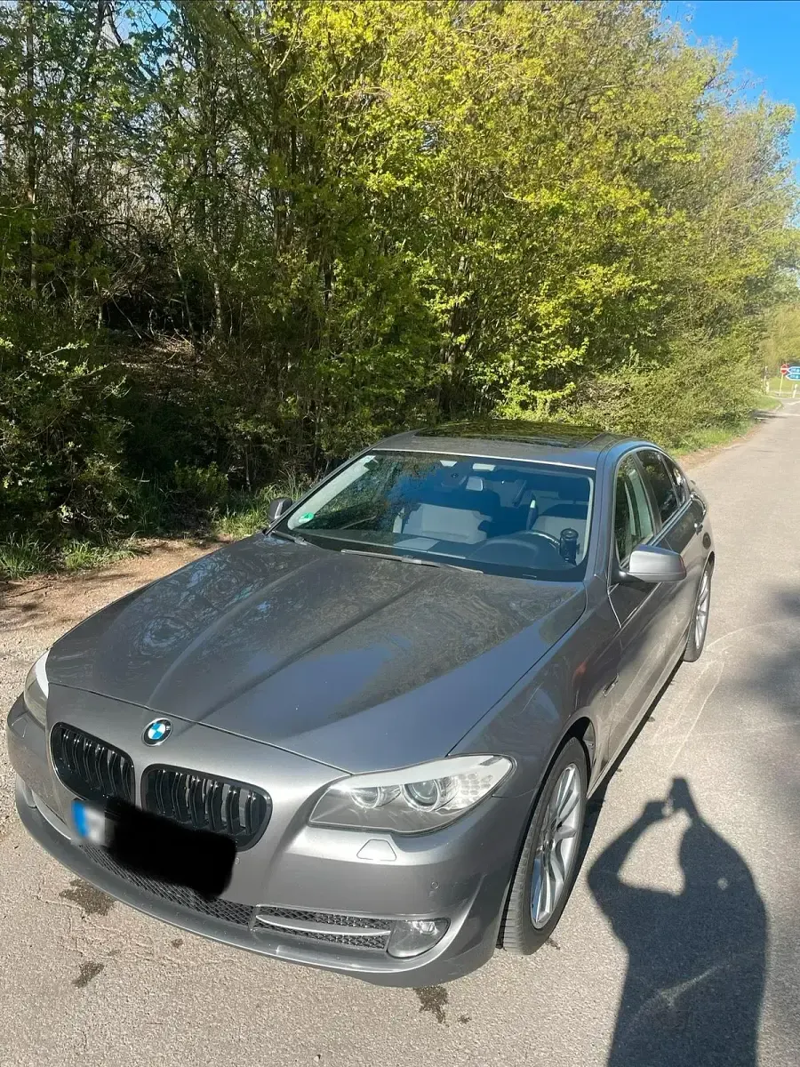 Gebraucht BMW 525 204 PS (150 kW) 2010 Grau Limousine