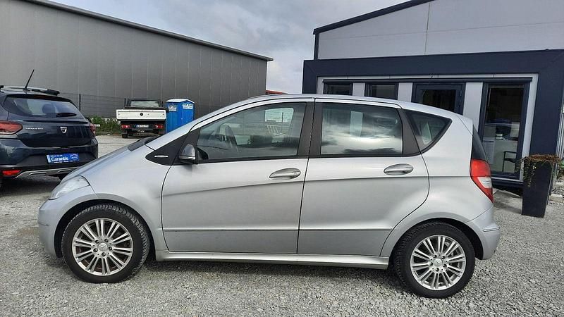 Gebraucht Mercedes A150 95 PS (69 kW) 2009 Silber Kleinwagen