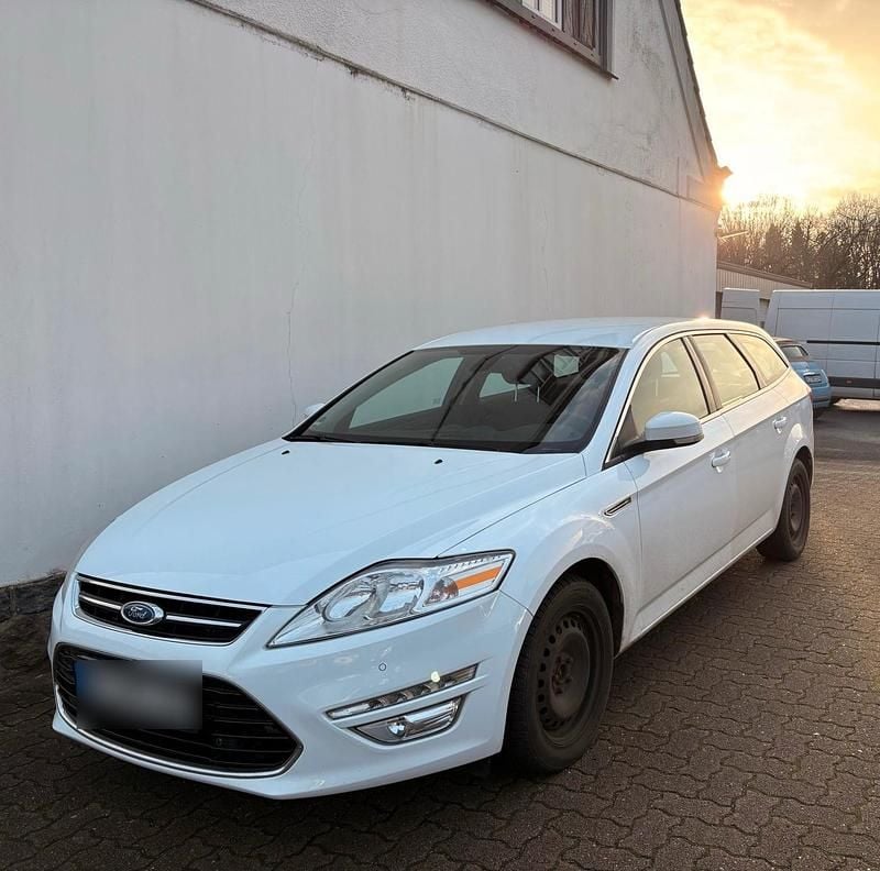 Weiß Gebraucht 2011 Ford Mondeo Titanium Kombi | 3.900 € (Fairer Preis) - Bild 1/4