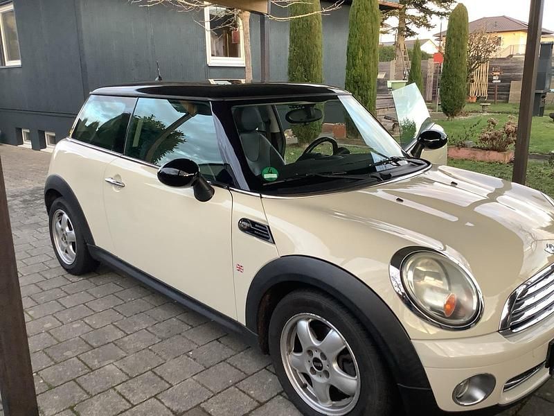 Gebraucht Mini Cooper 89 PS (65 kW) 2007 Weiß Kleinwagen