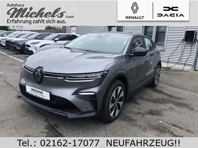 Grau Gebraucht 2023 Renault Mégane Evolution Limousine | 27.880 € (Fairer Preis) - Bild 1/4