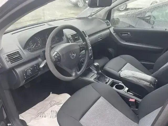Gebraucht Mercedes A150 95 PS (69 kW) 2007 Schwarz Limousine