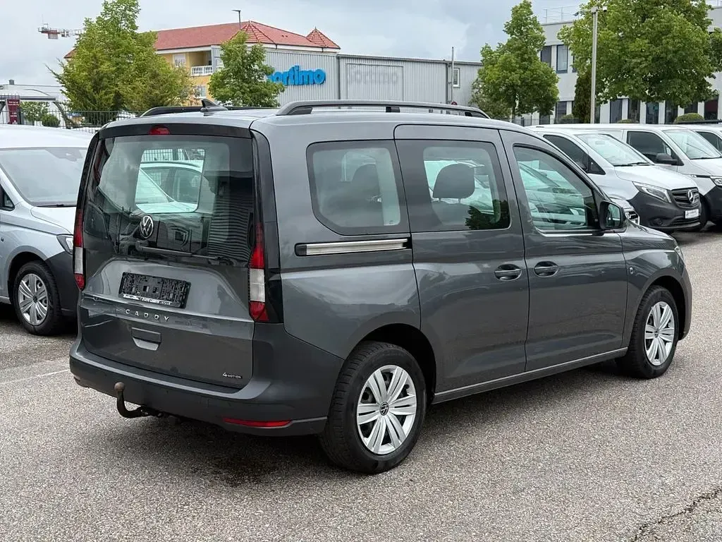 Gebraucht VW Caddy 122 PS (89 kW) 2023 Grau Van / Kleinbus