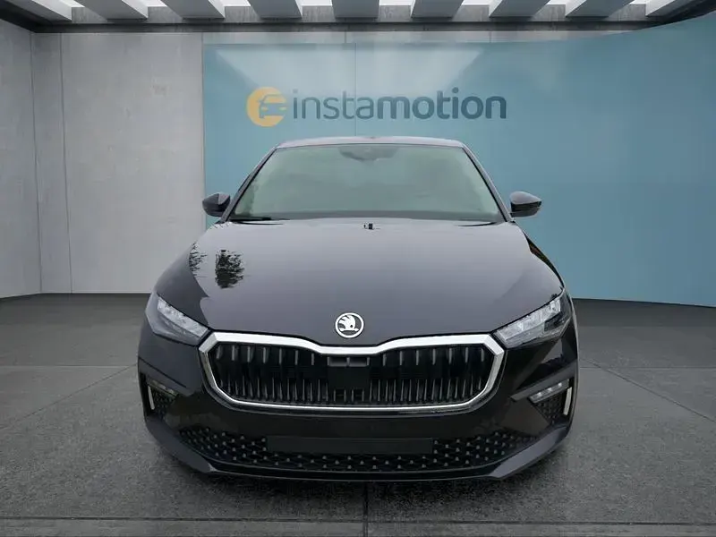 Uusi Skoda Scala 116 HP (85 kW) 2026 Musta Viistoperä