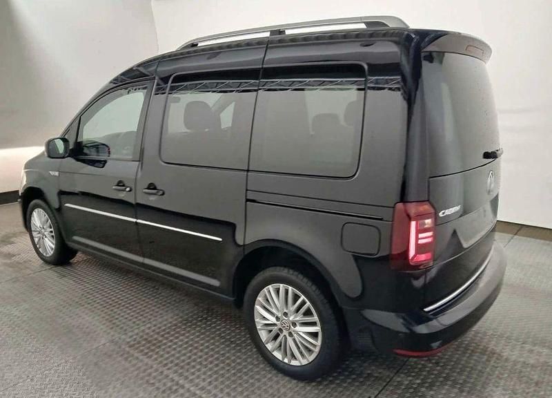 Gebraucht VW Caddy Highline 125 PS (91 kW) 2017 Schwarz Van / Kleinbus