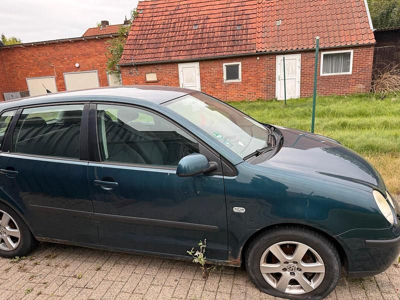 Blau Gebraucht 2004 VW Polo Kleinwagen | 500 € (Superpreis) - Bild 1/4