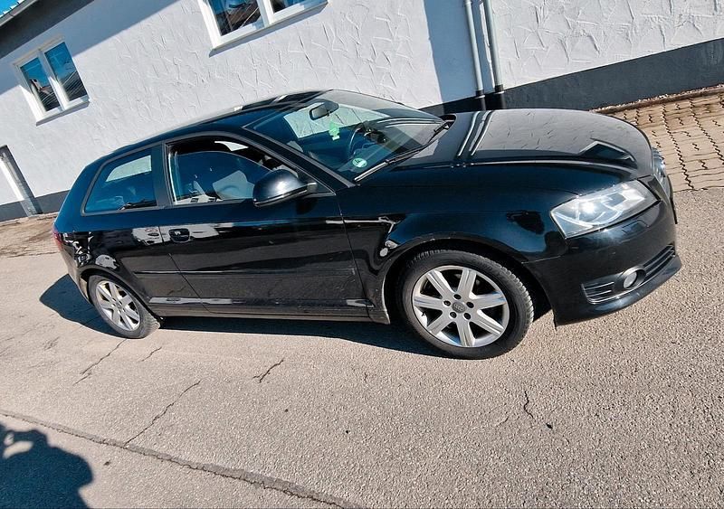 Gebraucht Audi A3 125 PS (91 kW) 2010 Schwarz Kleinwagen
