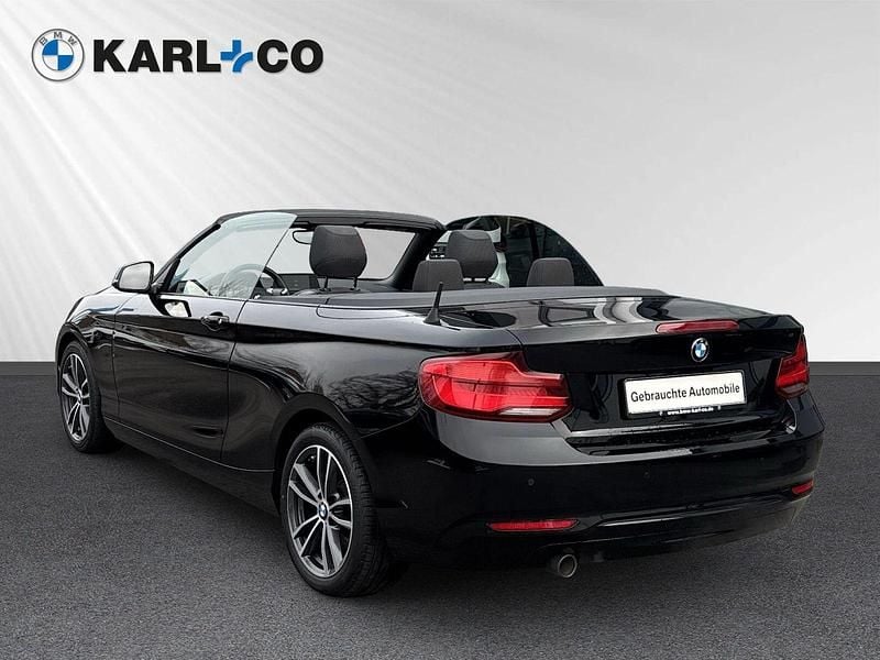 Gebraucht BMW 218 Sport Line 136 PS (100 kW) 2019 Schwarz Cabrio