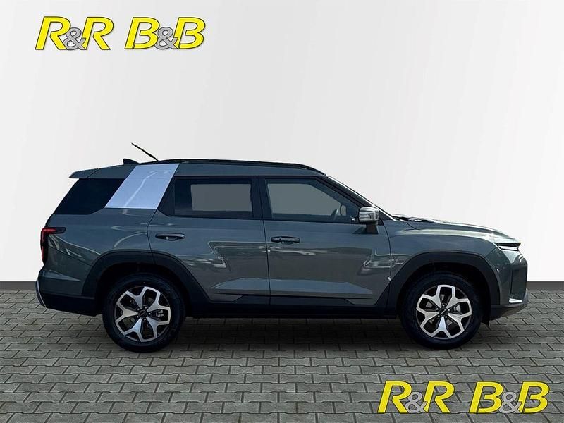 Neu KGM Torres 163 PS (119 kW) 2025 Grün SUV