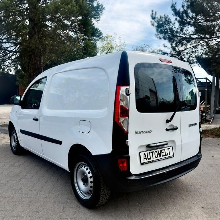 Usado Renault Kangoo 95 CV (69 kW) 2021 Blanco Monovolumen