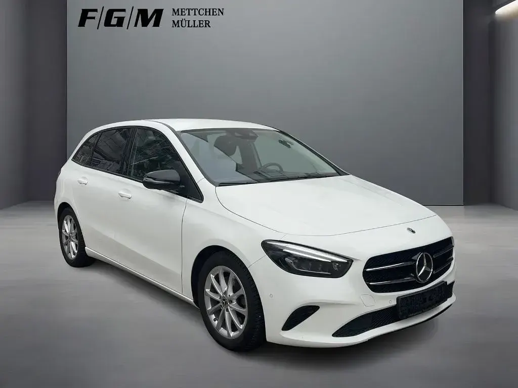 Gebraucht Mercedes B220 Progressive 190 PS (139 kW) 2022 Weiß Kleinwagen