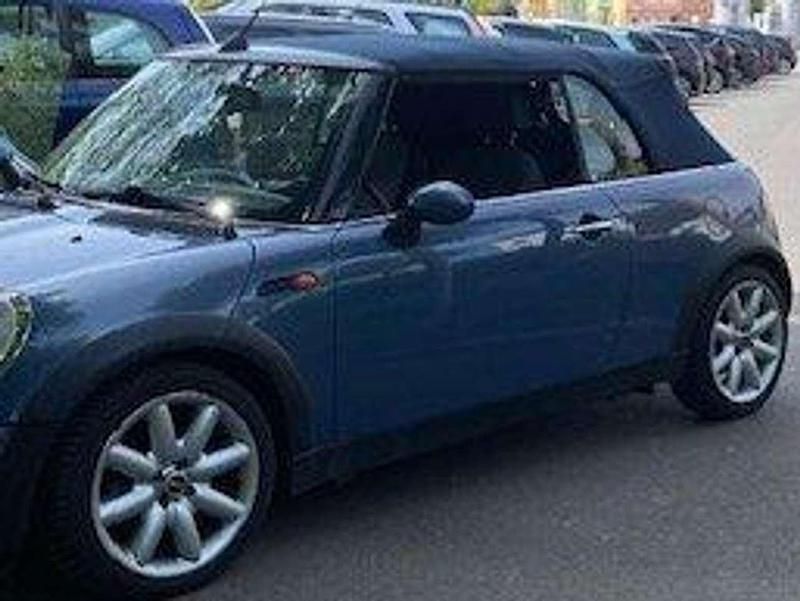 Gebraucht Mini Cooper Cabriolet 116 PS (85 kW) 2005 Cool blue metallic Cabrio