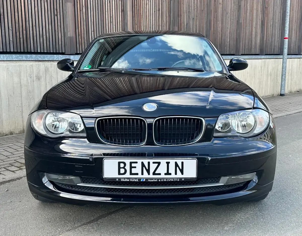Usata BMW 116 122 CV (89 kW) 2009 Nero Utilitaria