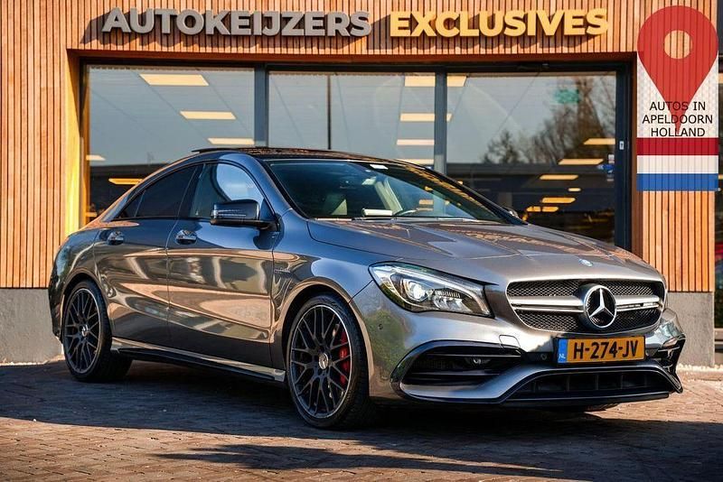 Grau Gebraucht 2017 Mercedes CLA45 AMG Ambition Limousine | 26.093 € (Fairer Preis) - Bild 1/4