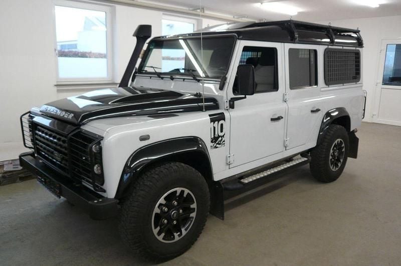 Gebraucht Land Rover Defender Adventure 122 PS (89 kW) 2016 Weiß SUV