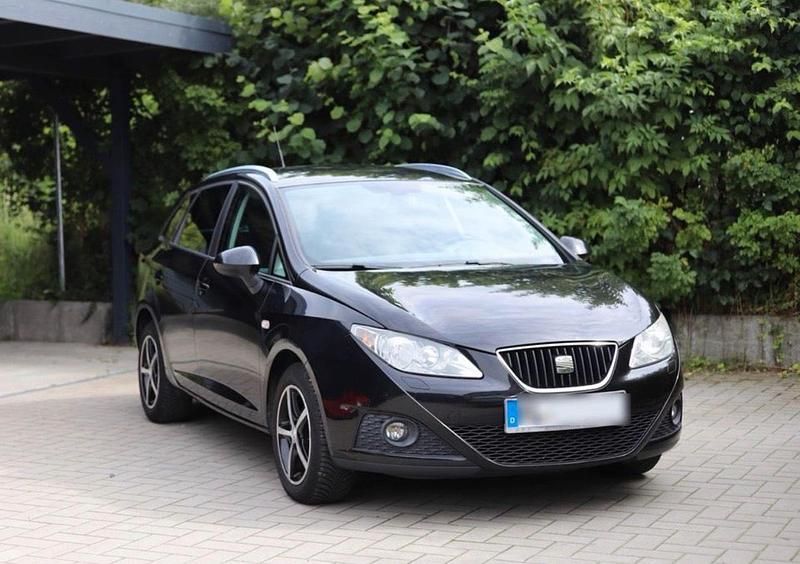 Schwarz Gebraucht 2011 Seat Ibiza ST Style Kombi | 3.700 € (Guter Preis) - Bild 1/4