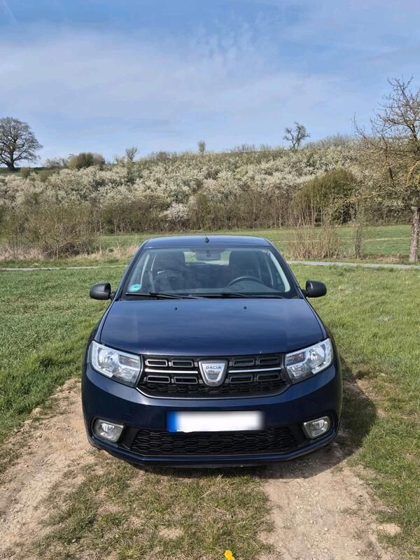 Blau Gebraucht 2018 Dacia Sandero Essentiel Kleinwagen | 4.600 € (Superpreis) - Bild 1/4