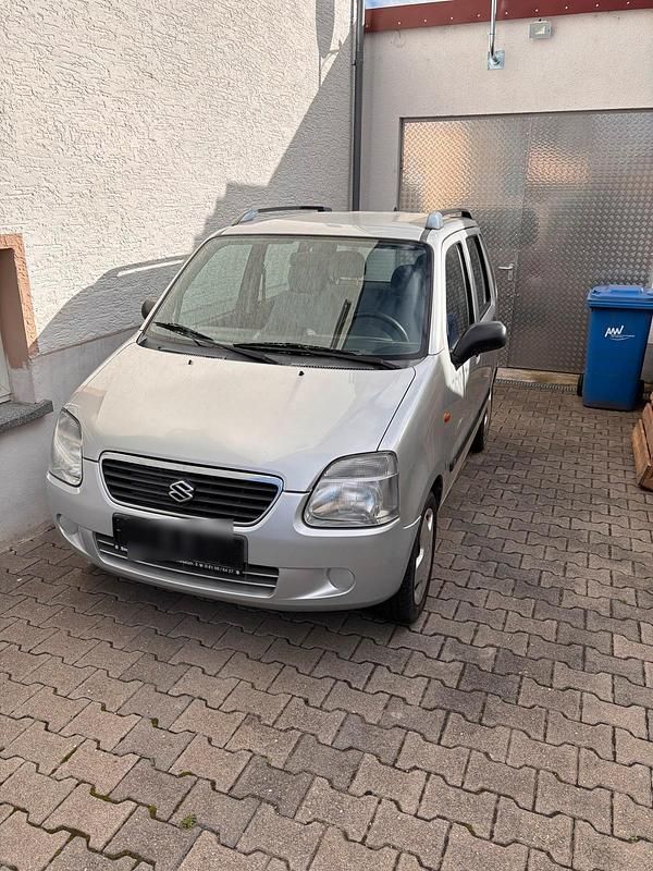 Silber Gebraucht 2002 Suzuki Wagon R+ Kombi | 1.995 € (Fairer Preis) - Bild 1/4