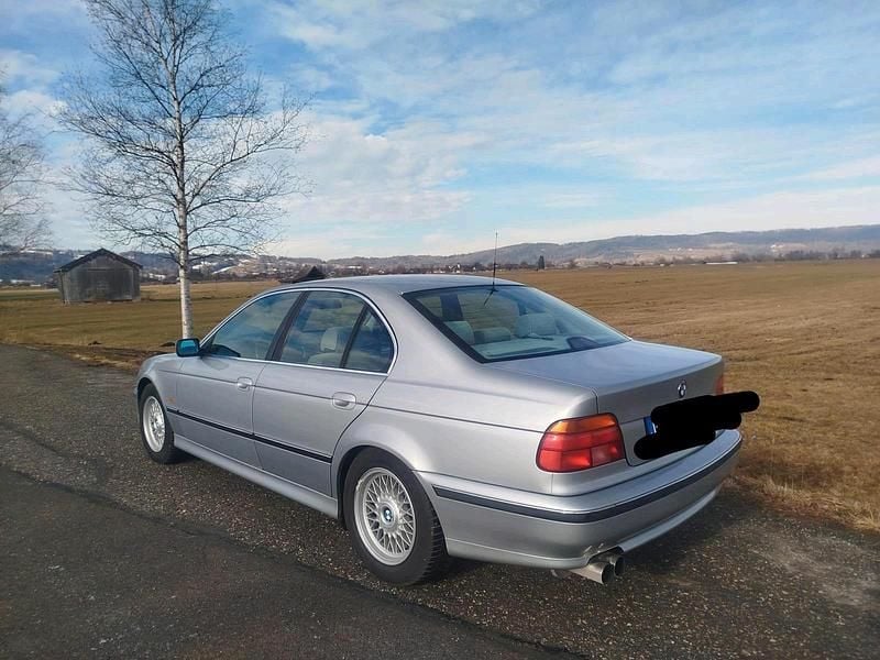 Gebraucht BMW 540 286 PS (210 kW) 1998 Silber Limousine