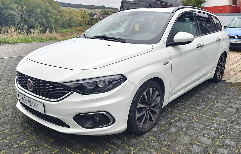 Gebraucht Fiat Tipo 120 PS (88 kW) 2019 Weiß Kombi
